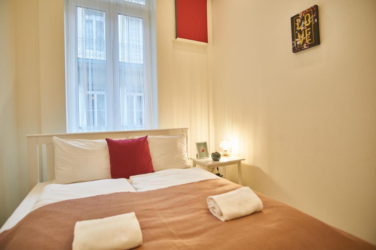 F4 Design Apartment- Budapest Extérieur photo